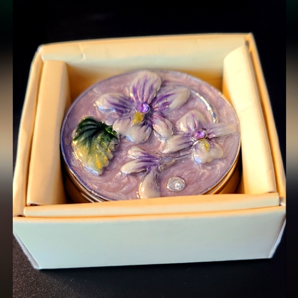 Antique Victorian Style Pill Box